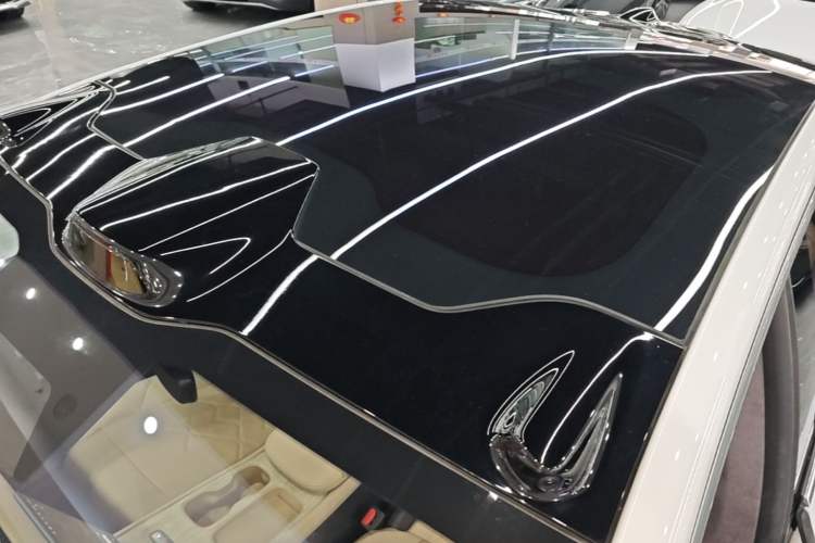 Used Nio ET7 2022 75 kWh Roof