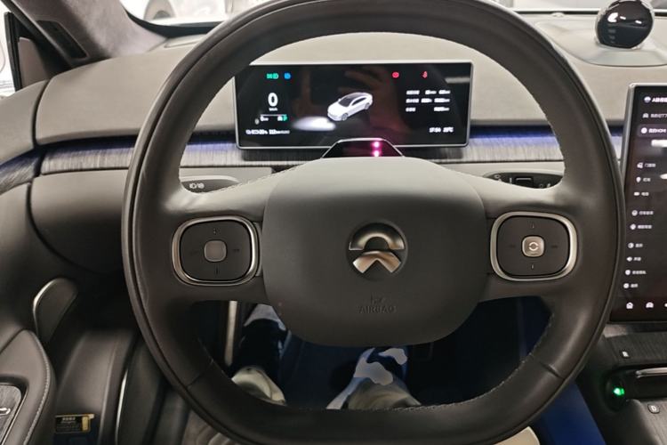 Used Nio ET7 2022 75 kWh Steering Wheel