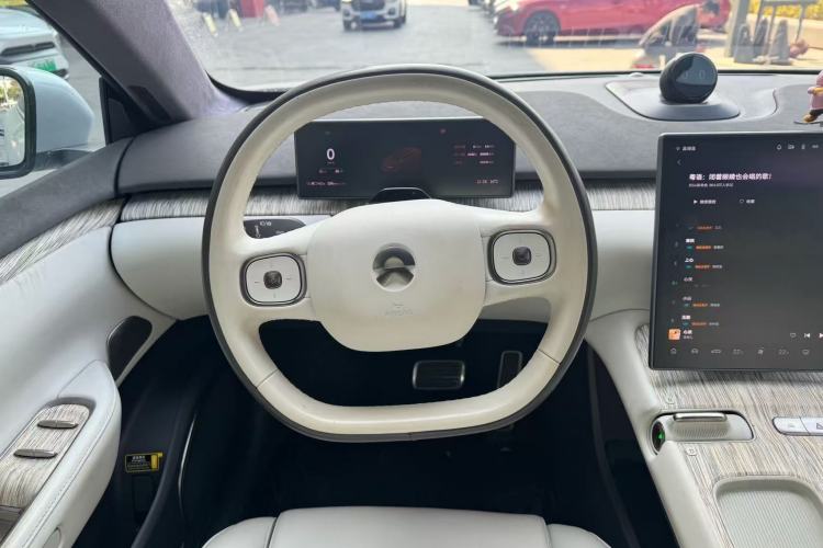 Used Nio ET7 2022 100kWh First Edition Steering Wheel