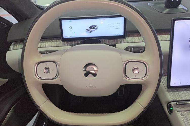Used Nio ET7 2022 100kWh First Edition Steering Wheel