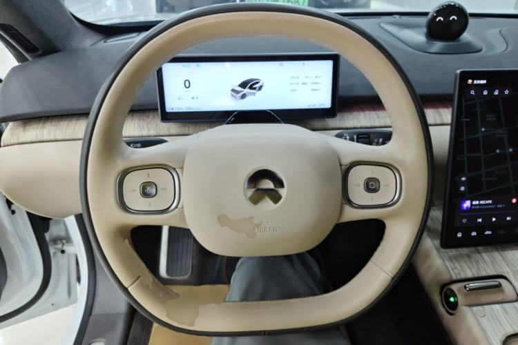 Used Nio ET7 2022 100kWh First Edition Steering Wheel