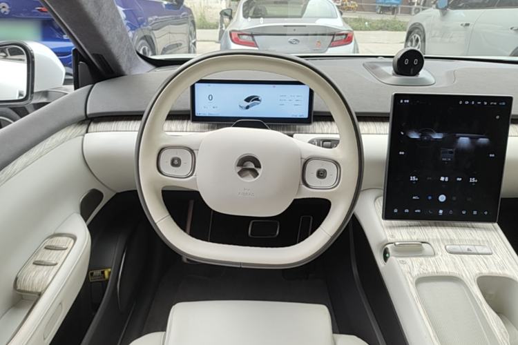 Used Nio ET7 2022 100kWh First Edition Steering Wheel
