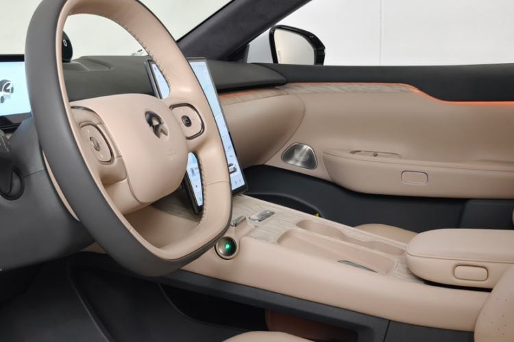 Used Nio ET7 2022 100kWh First Edition Steering Wheel