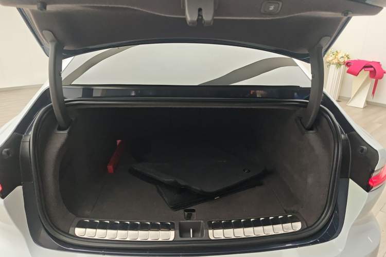Used Nio ET7 2022 100kWh First Edition Trunk