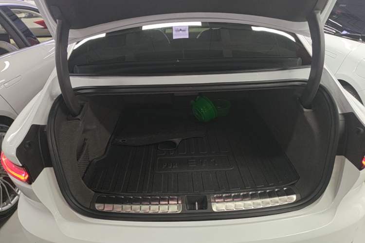 Used Nio ET7 2022 100kWh First Edition Trunk