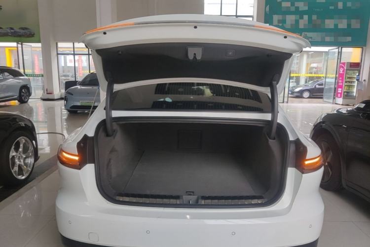 Used Nio ET7 2022 75 kWh Trunk