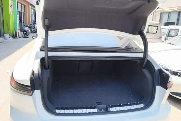 Used Nio ET7 2022 100kWh First Edition Trunk