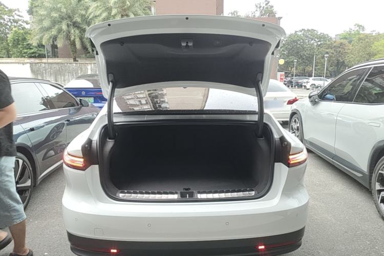 Used Nio ET7 2022 100kWh First Edition Trunk
