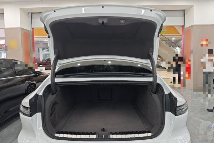 Used Nio ET7 2022 75 kWh Trunk