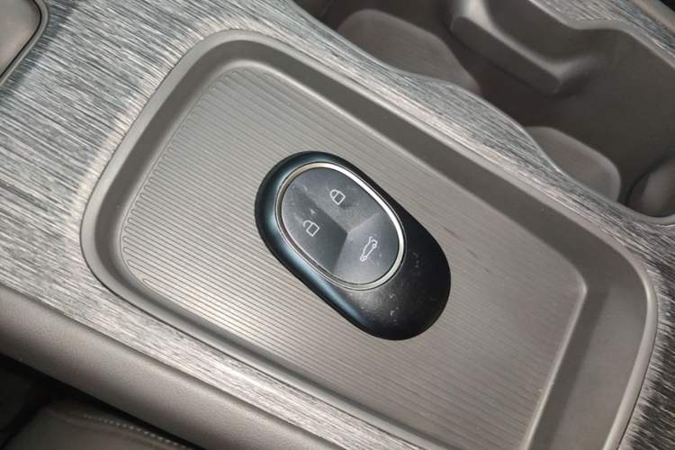 Used Nio ET7 2022 75 kWh Vehicle Key