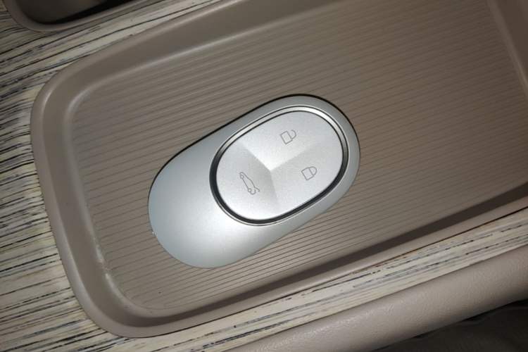 Used Nio ET7 2022 75 kWh Vehicle Key