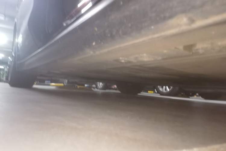 Used Nio ET7 2023 75 kWh Chassis Front Right