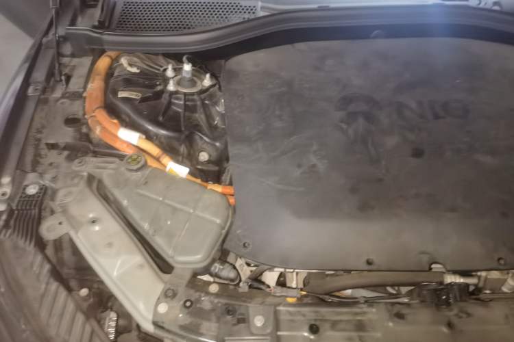 Used Nio ET7 2023 75 kWh Engine Bay Right