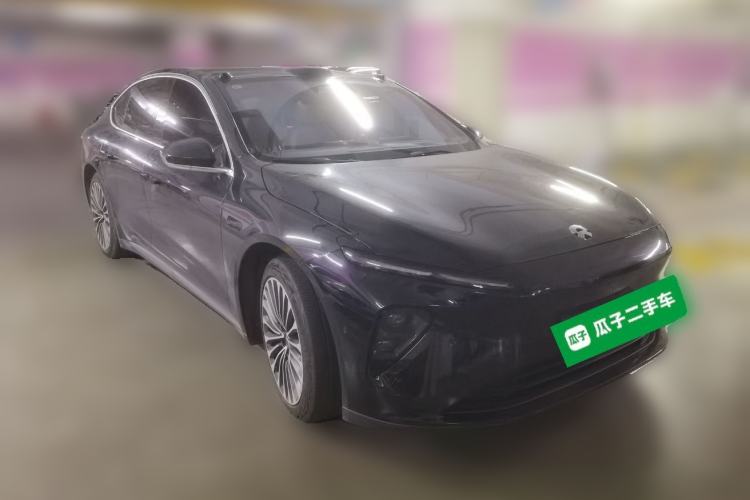 Used Nio ET7 2023 75 kWh Front Right 45 Deg