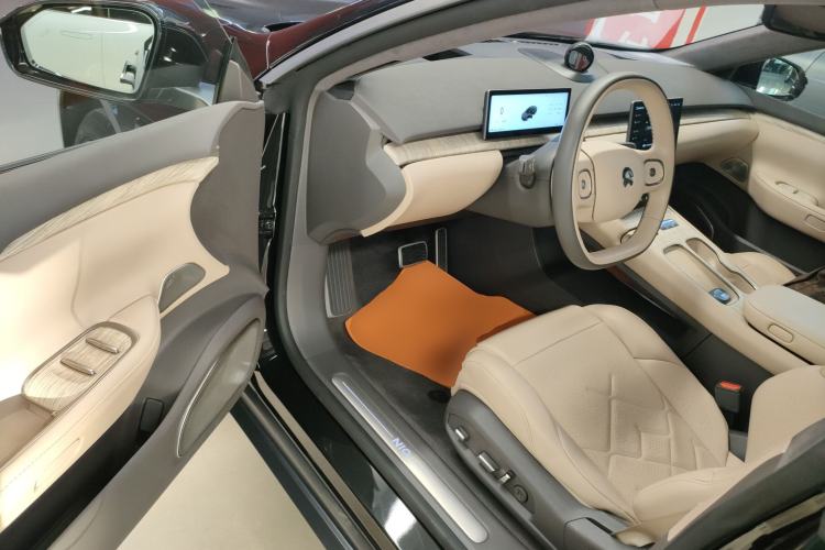 Used Nio ET7 2023 75 kWh Interior 3