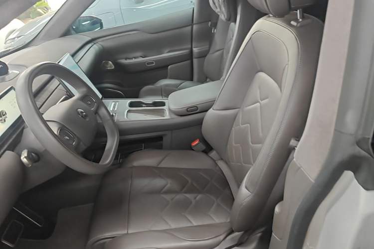 Used Nio ET7 2023 100kWh Signature Edition Left Front Seat