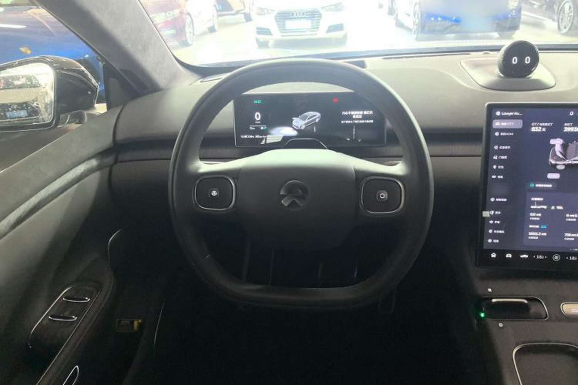 Used Nio ET7 2023 75 kWh Steering Wheel