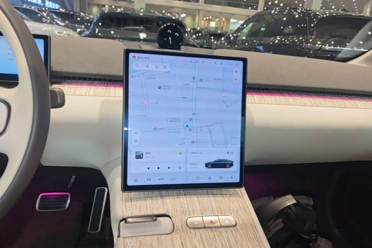 Used Nio ET7 2023 75 kWh Audio And AC Panel