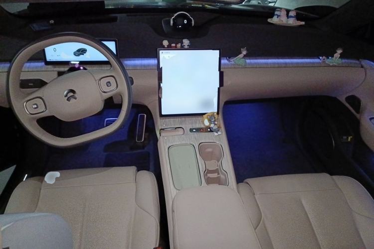 Used Nio ET7 2023 75 kWh Center Console