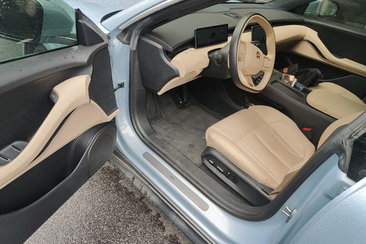 Used Nio ET7 2023 75 kWh Driver Seat