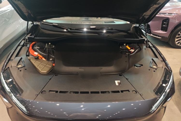 Used Nio ET7 2023 75 kWh Engine Bay