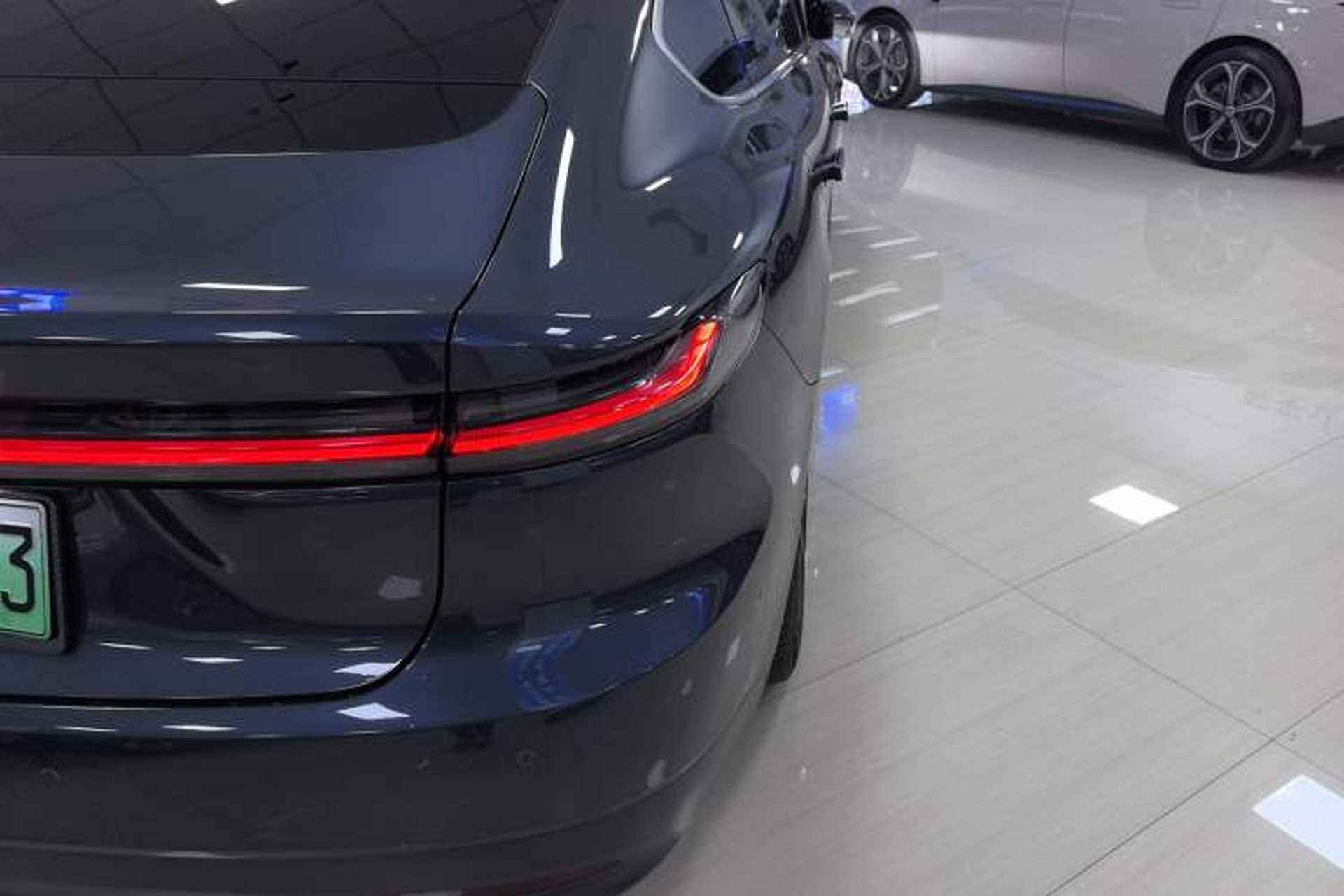 Used Nio ET7 2023 75 kWh Exterior 6