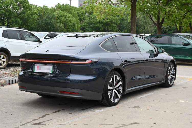 Used Nio ET7 2023 75 kWh Exterior 9