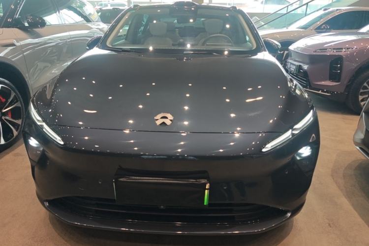 Used Nio ET7 2023 75 kWh Front