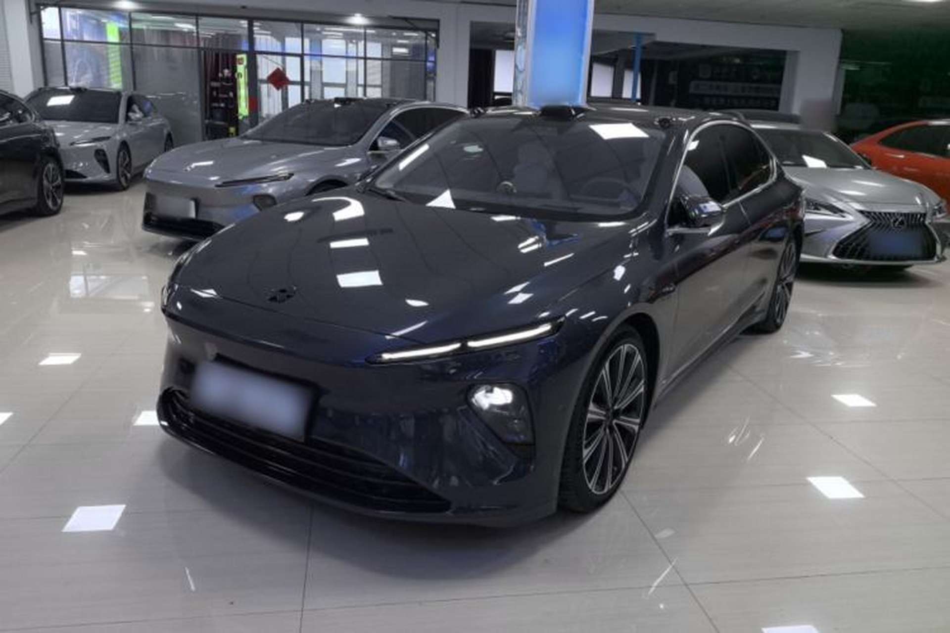 Used Nio ET7 2023 75 kWh Front Left 45 Deg