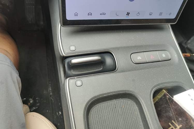 Used Nio ET7 2023 75 kWh Gear Lever