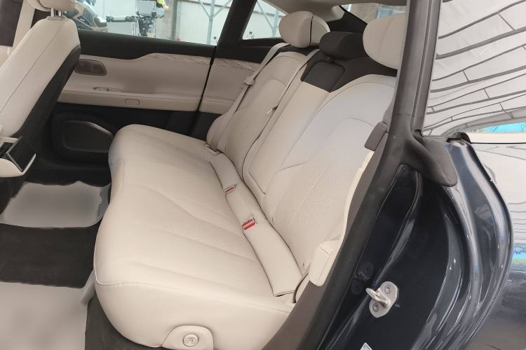 Used Nio ET7 2023 75 kWh Interior 4