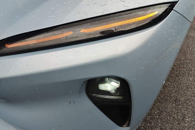 Used Nio ET7 2023 75 kWh Left Front Headlight