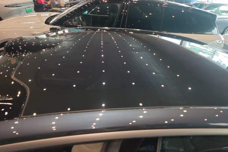 Used Nio ET7 2023 75 kWh Roof