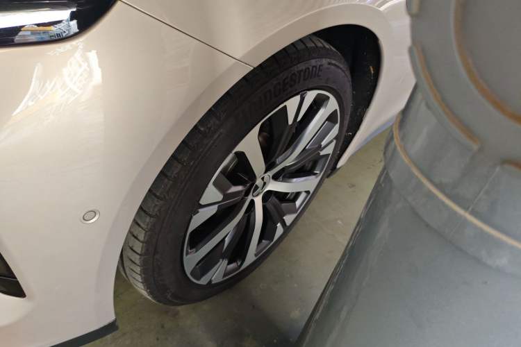 Used Nio ET7 2023 75 kWh Exterior 2