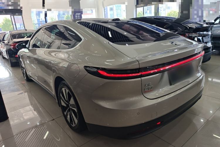 Used Nio ET7 2023 75 kWh Exterior 2