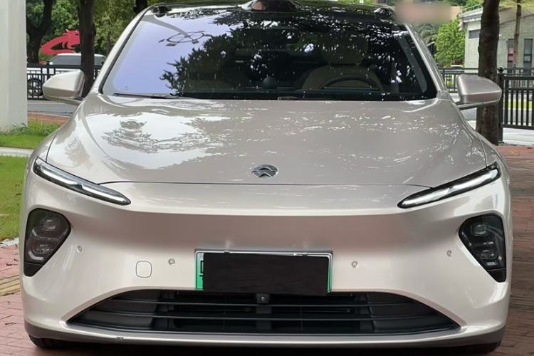 Used Nio ET7 2023 75 kWh Exterior 5