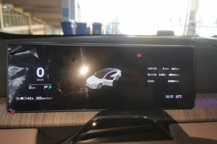 Used Nio ET7 2023 75 kWh Instrument Cluster