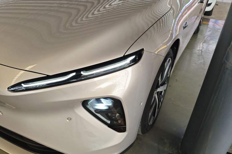 Used Nio ET7 2023 75 kWh Left Front Headlight