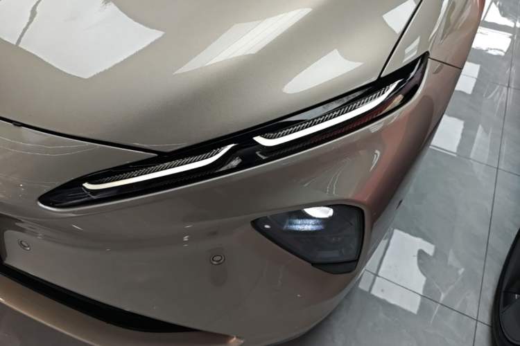 Used Nio ET7 2023 100kWh Signature Edition Left Front Headlight