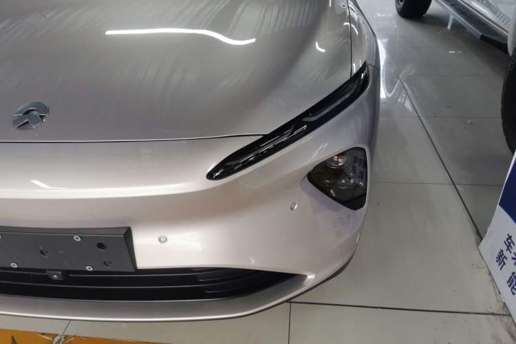 Used Nio ET7 2023 75 kWh Left Front Headlight