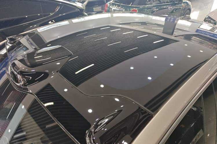 Used Nio ET7 2023 75 kWh Roof