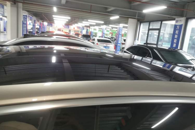 Used Nio ET7 2023 75 kWh Roof