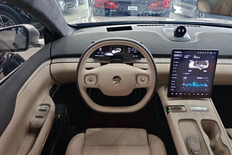 Used Nio ET7 2023 75 kWh Steering Wheel
