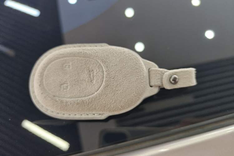 Used Nio ET7 2023 75 kWh Vehicle Key