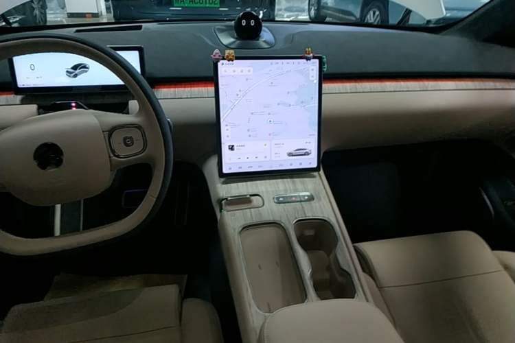 Used Nio ET7 2023 75 kWh Audio And AC Panel