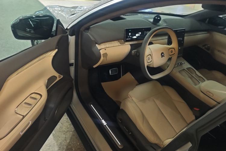 Used Nio ET7 2023 75 kWh Driver Seat