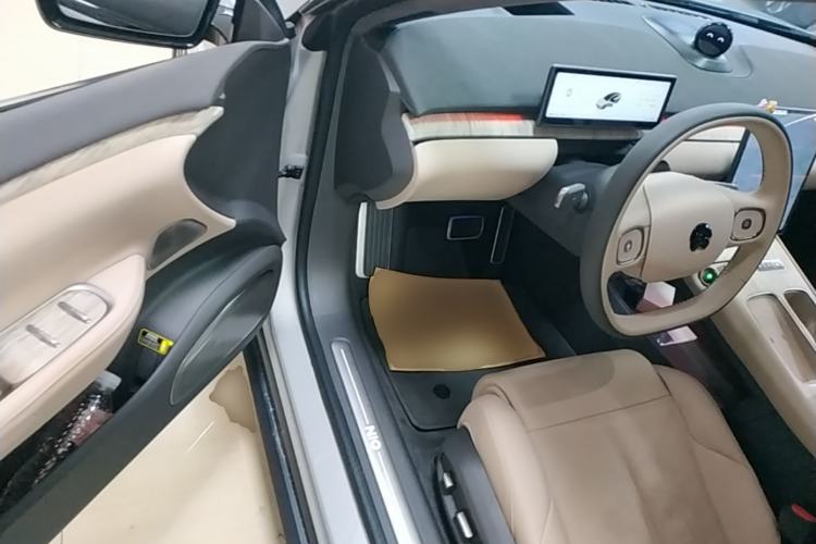 Used Nio ET7 2023 75 kWh Driver Seat