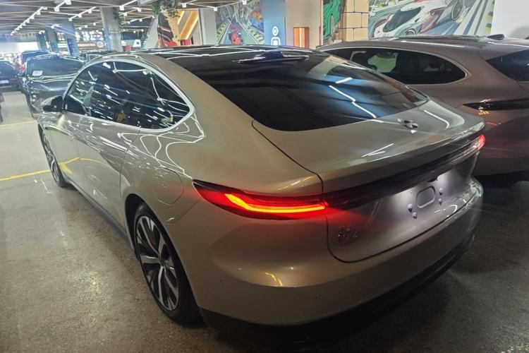 Used Nio ET7 2023 75 kWh Exterior 2