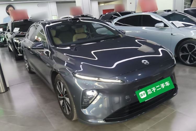 Used Nio ET7 2023 75 kWh Front Right 45 Deg