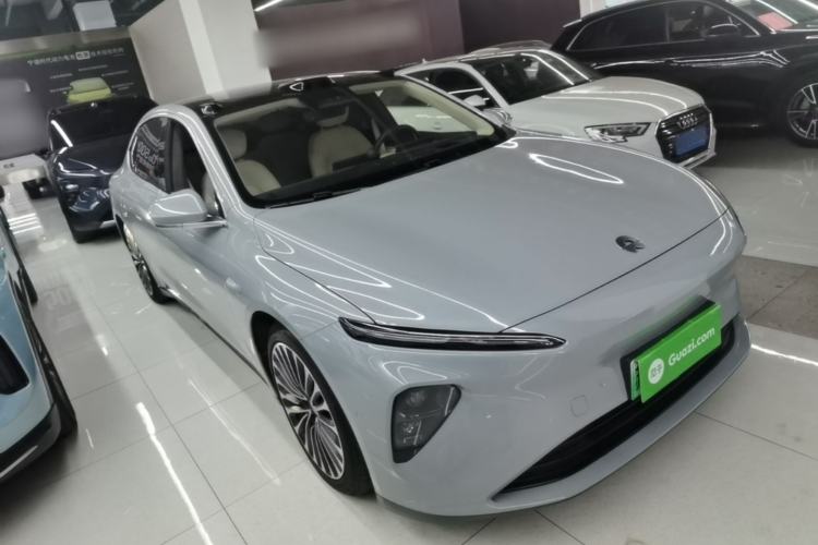 Used Nio ET7 2023 75 kWh Front Right 45 Deg